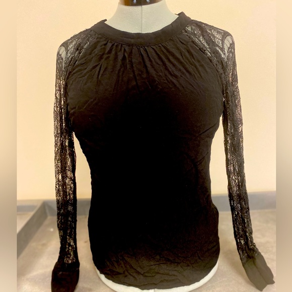 Forever 21 -Women black blouse - Picture 1 of 4